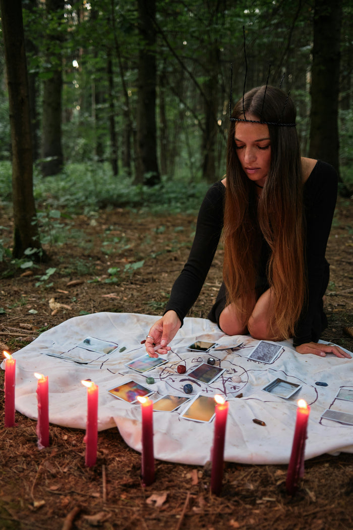 Tarot Kartenlegen lernen: Ultimativer Guide für Anfänger – spirituelle Bedeutung & Wissen | Temple of Desire