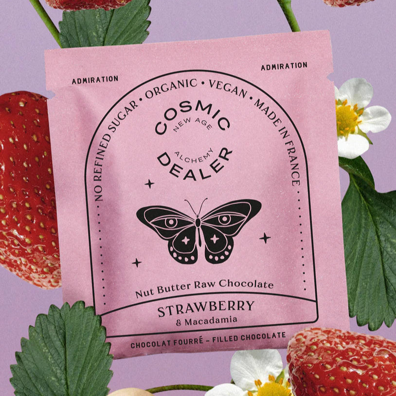 COSMIC DEALER | Erdbeere Macadamia Schokolade (4 Stück)