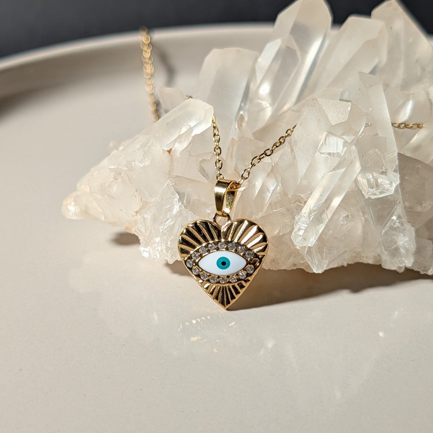 Evil Eye Heart Pendant auf Kristallen, Schmuckgeschenk