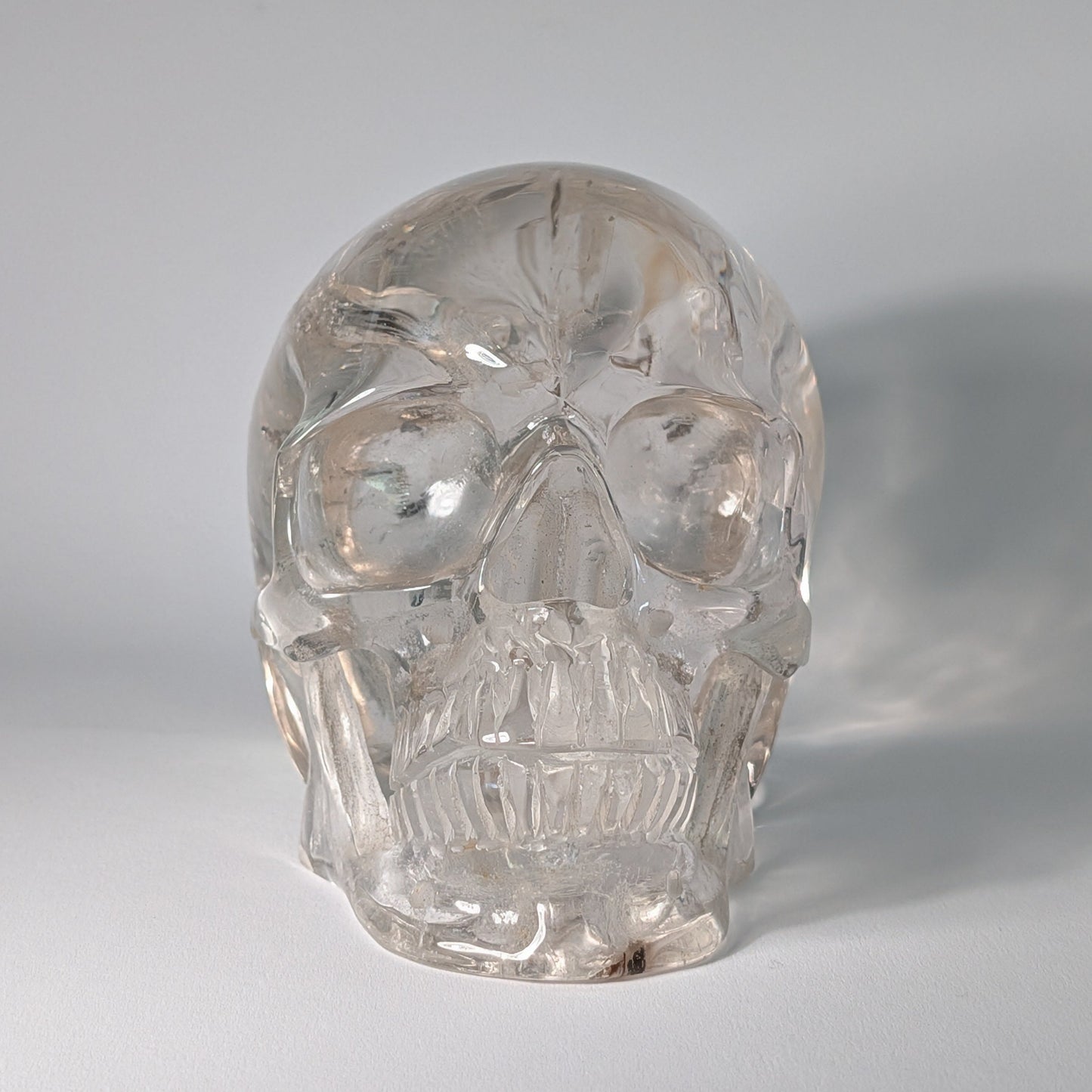 High End Bergkristall Schädel 1448g Regenbogen Handarbeit Meisterstück Sammler Temple of Desire