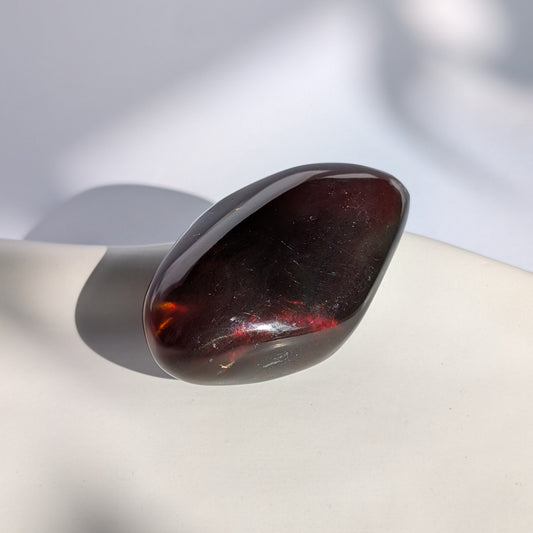 Kirschbernstein-Talisman "Funke der Vorzeit" – Dein Juwel für Kraft & Schutz