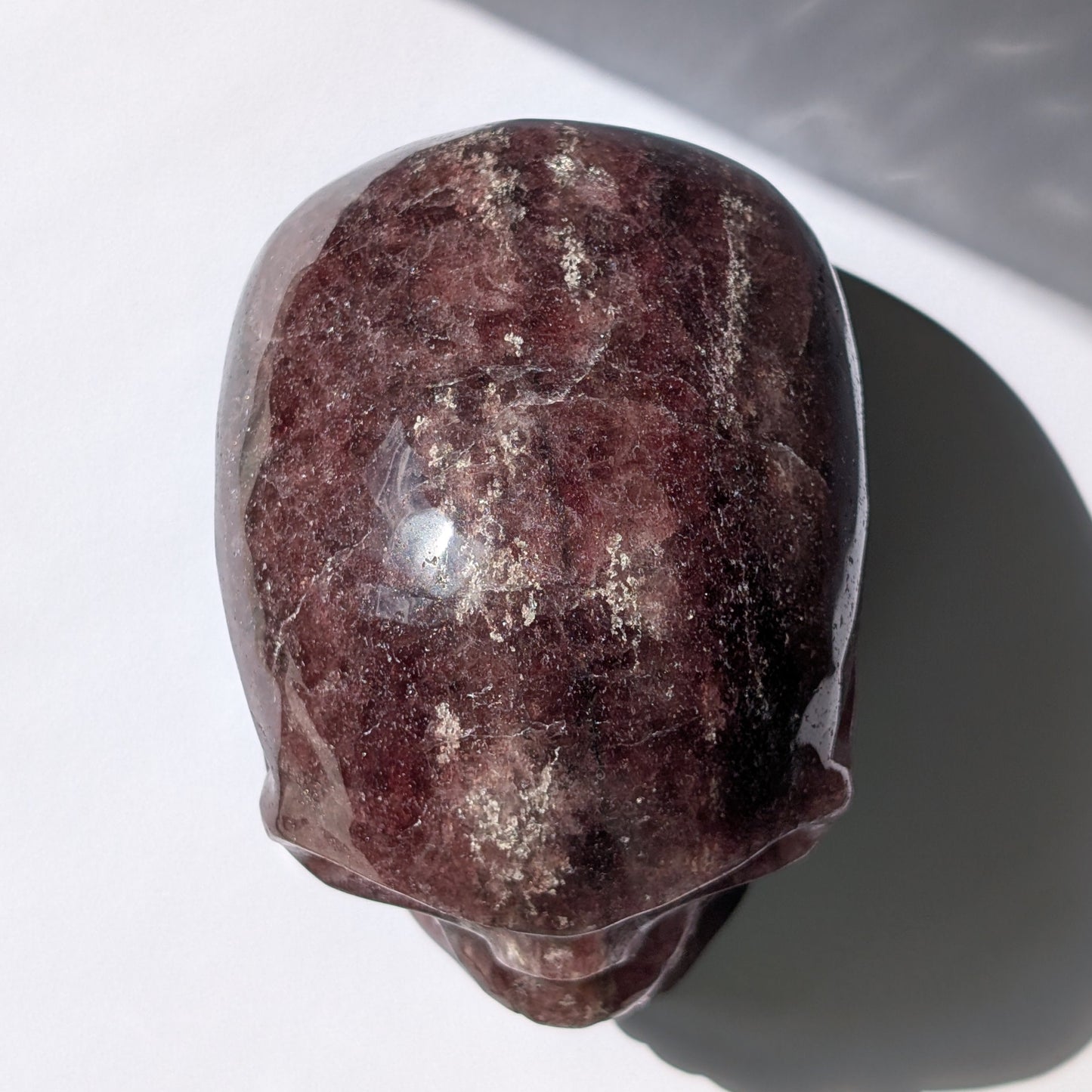 Kristallschädel "Herzensheiler" aus Erdbeerquarz