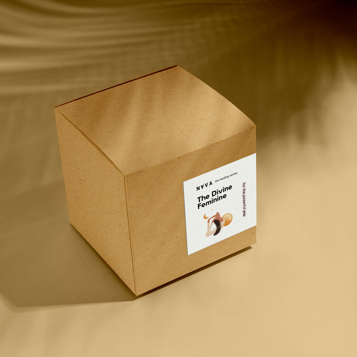 NAVA Bio-Sojakerze "Göttliche Weiblichkeit" mit Orange & Patchouli.