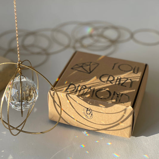 von Lani Suncatcher Circles aus Kristallglas und Messing.