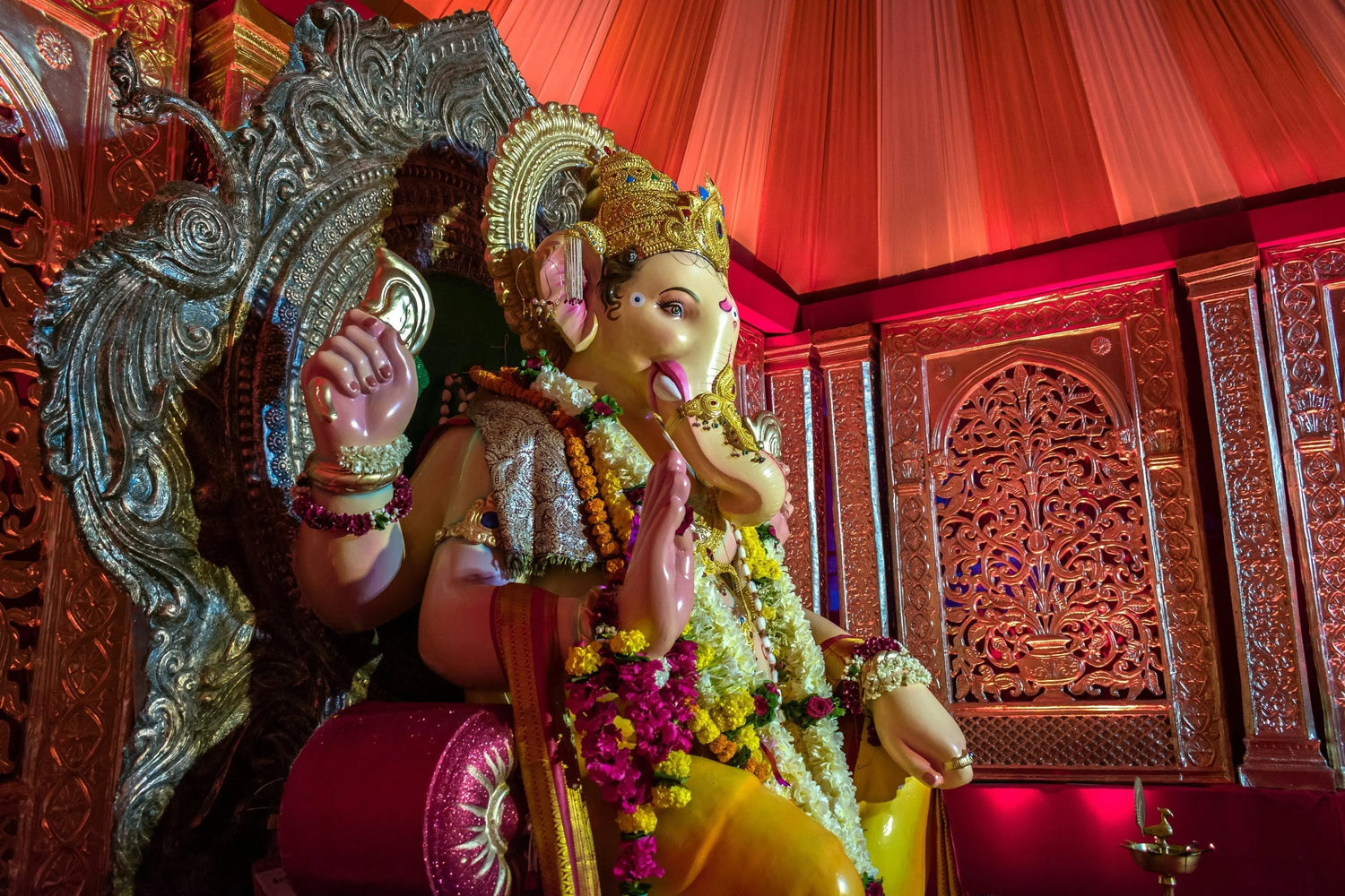 Der Start: Ein neues Kapitel beginnt - temple of desire