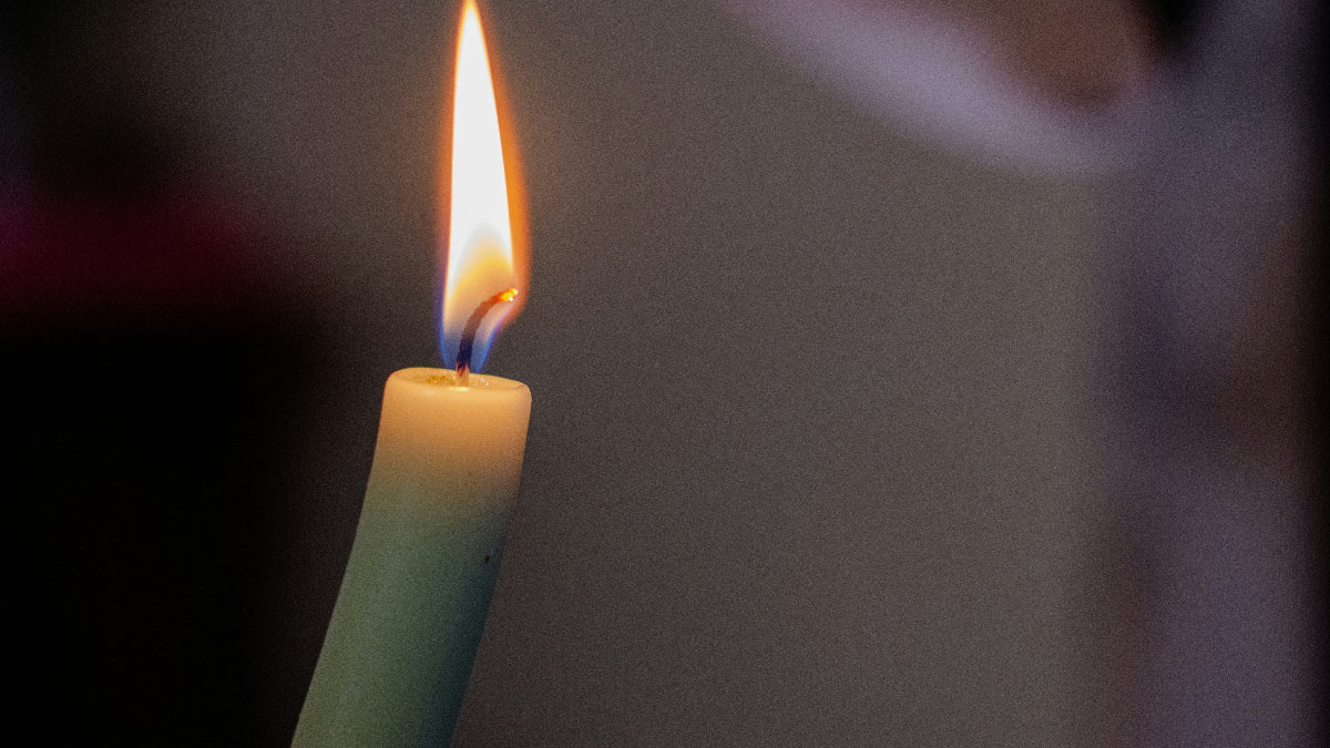 Grüne Ritualkerze: Geld, Wohlstand & Fülle manifestieren – spirituelle Bedeutung & Wissen | Temple of Desire