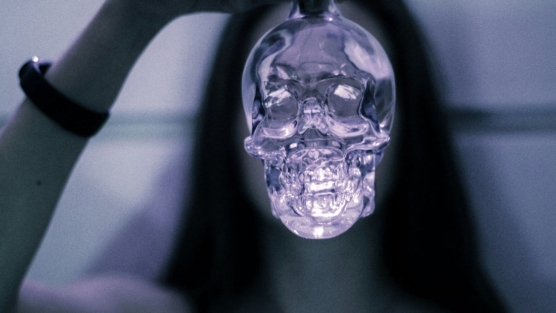 Kristallschädel Arten: Dein Guide zu 12+ magischen Kristallen & ihrer Wirkung