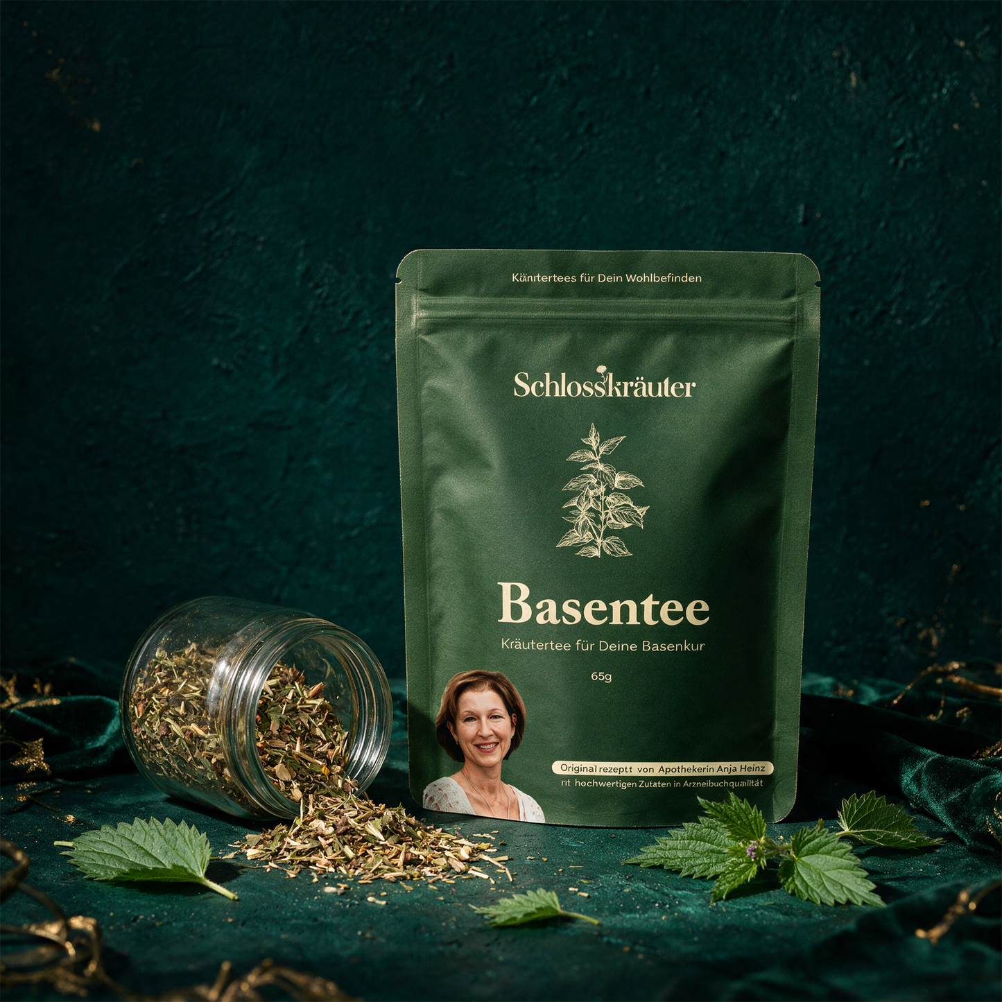 Basentee – aufgebrühte Kanne Kräutertee