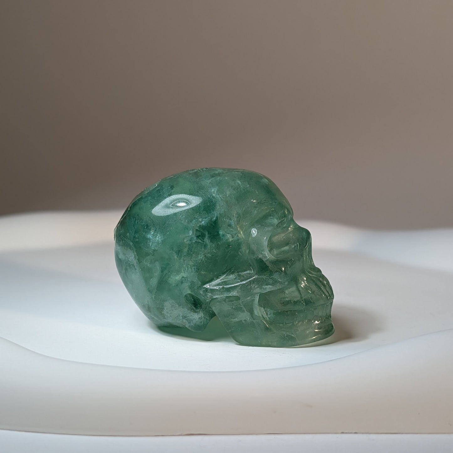 Kristallschädel Lorderic Fluorit grün 97g