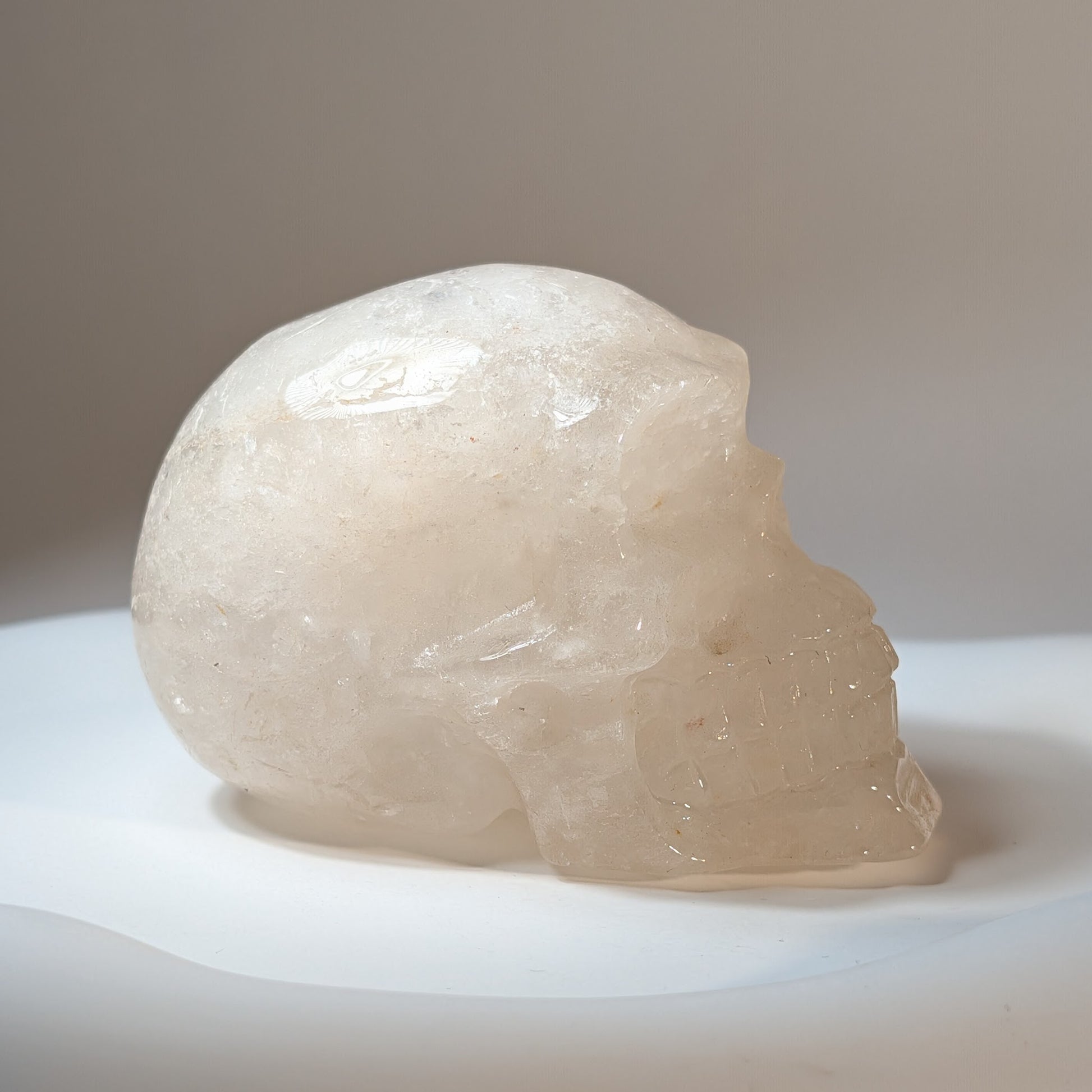 Kristallschädel Rosa Bergkristall 411g