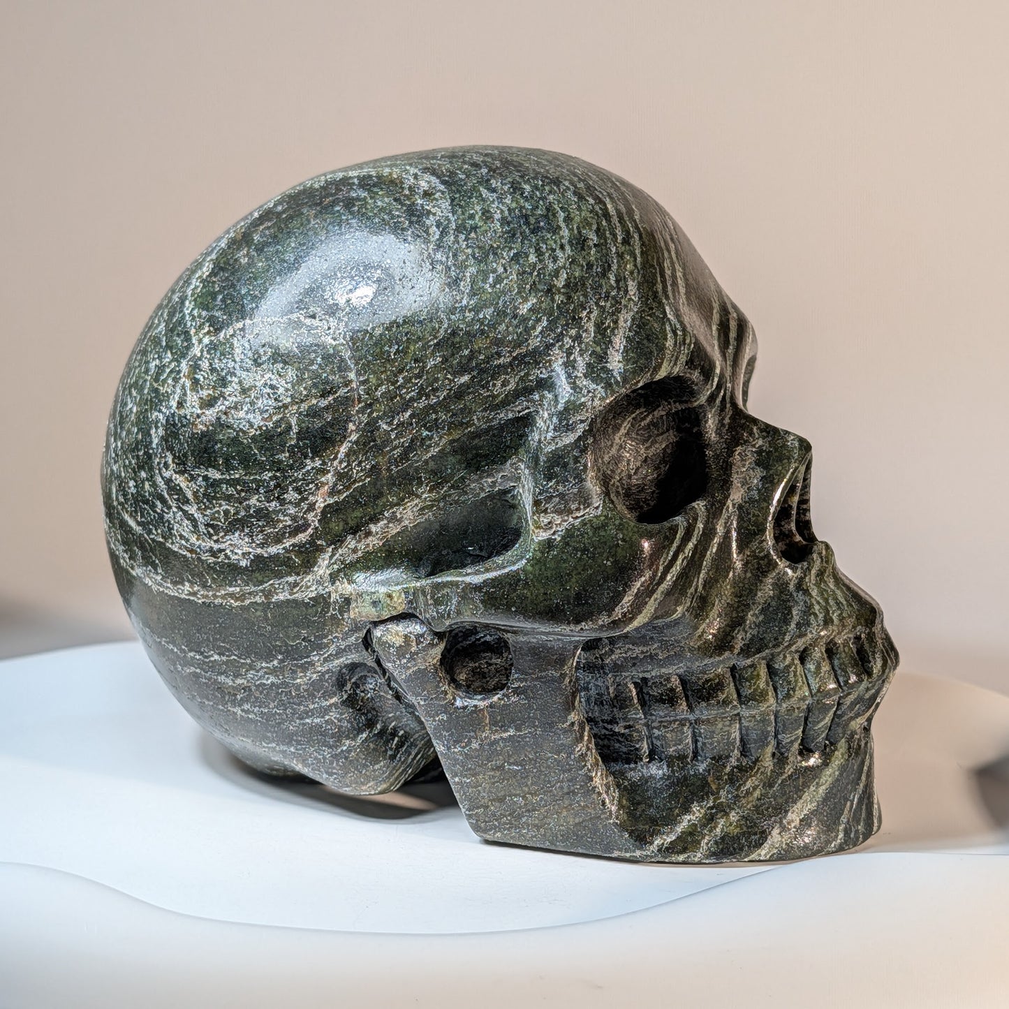 Kristallschädel Flann Serpentin 1330g