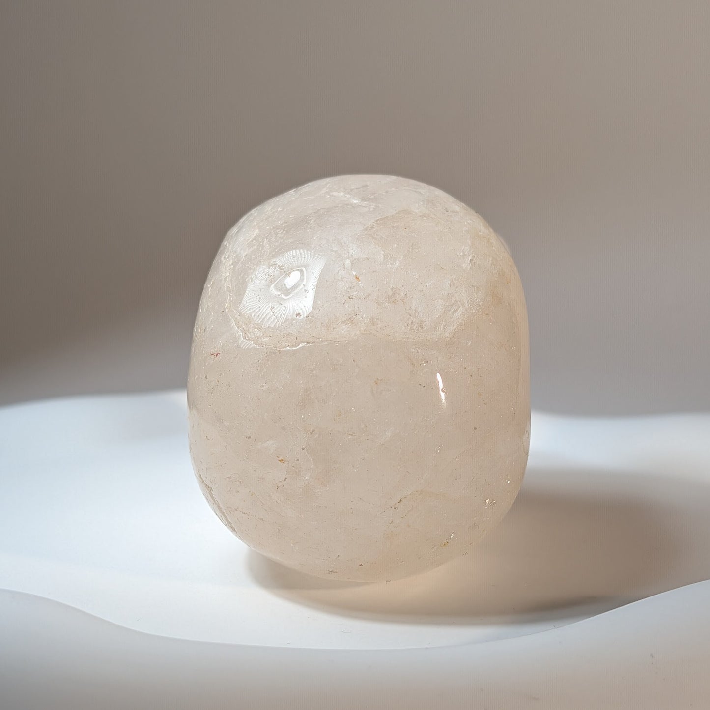 Kristallschädel Rosa Bergkristall 411g