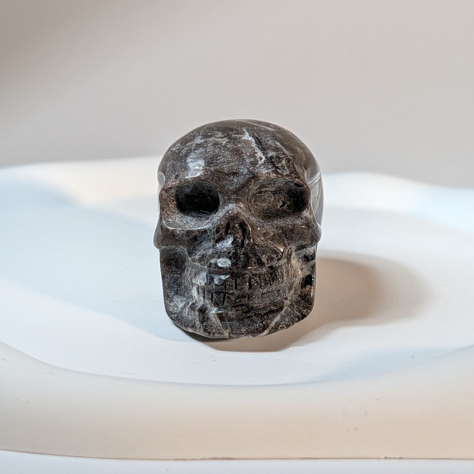 Kristallschädel Myla Pinolith 247g