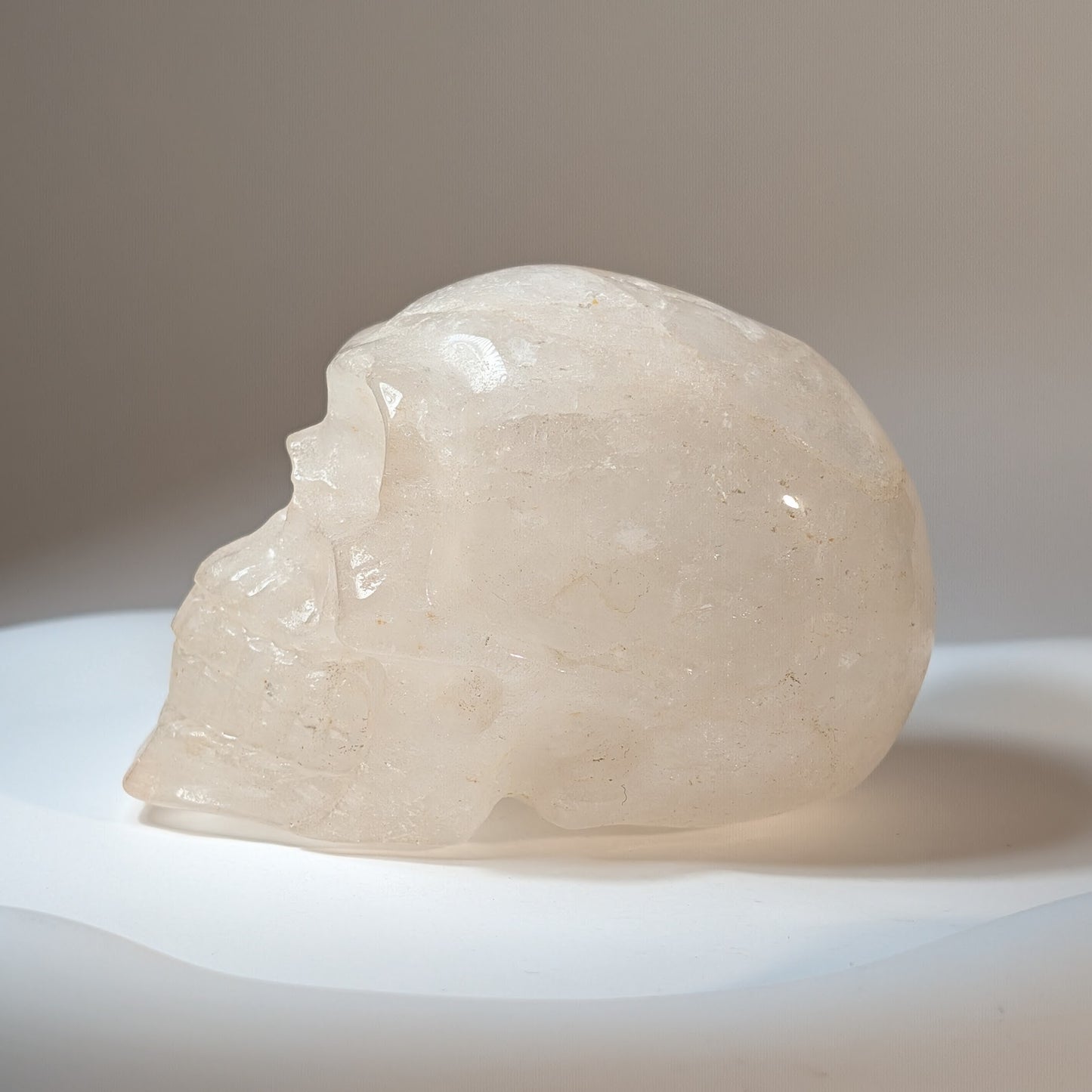Kristallschädel Rosa Bergkristall 411g