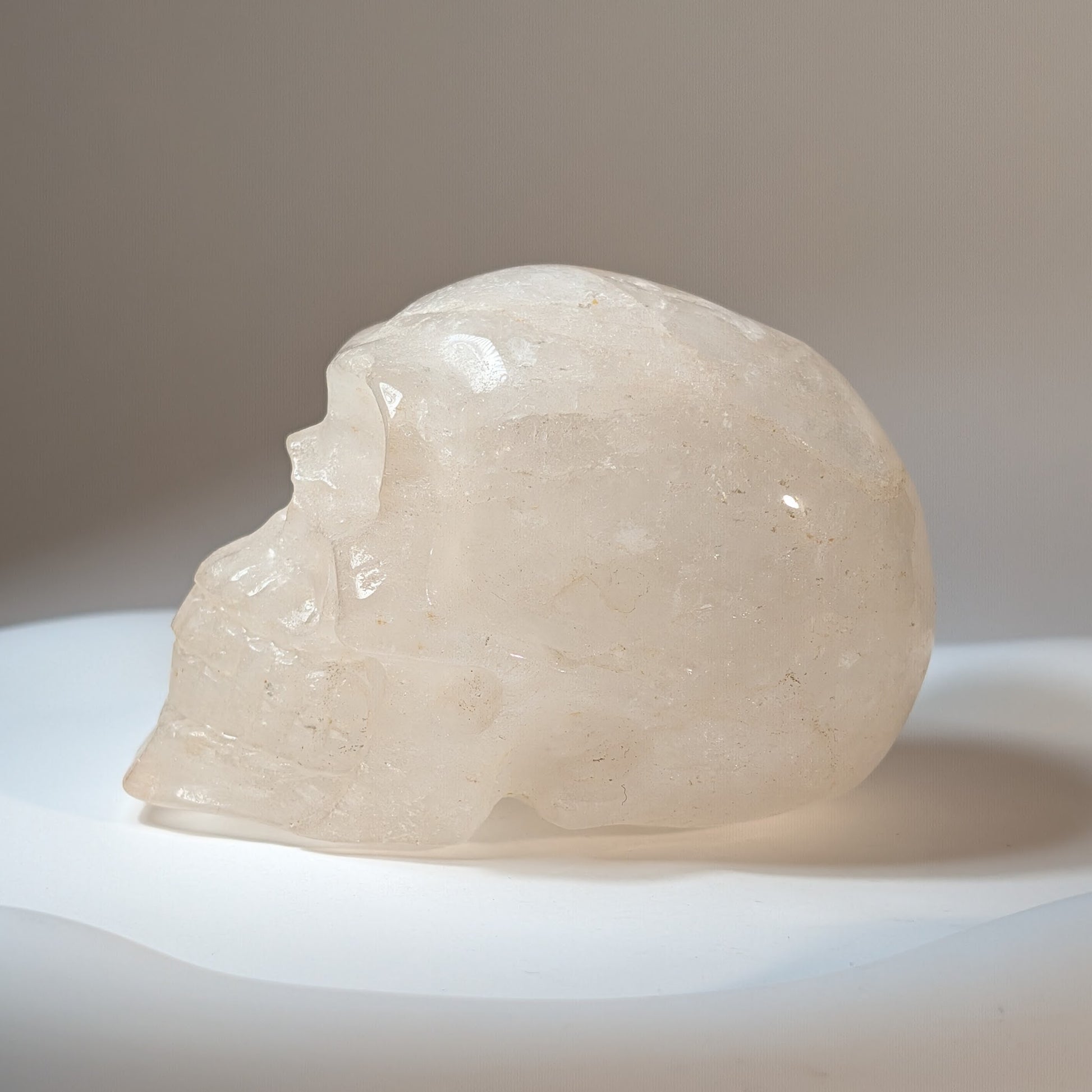 Kristallschädel Rosa Bergkristall 411g
