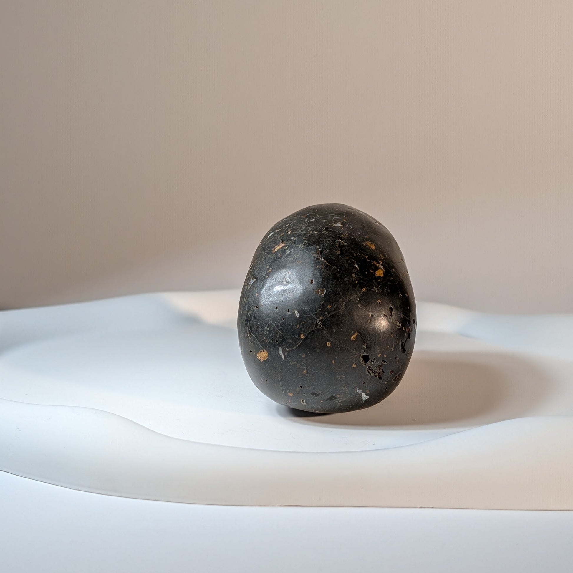 Kristallschädel Tracker Detail