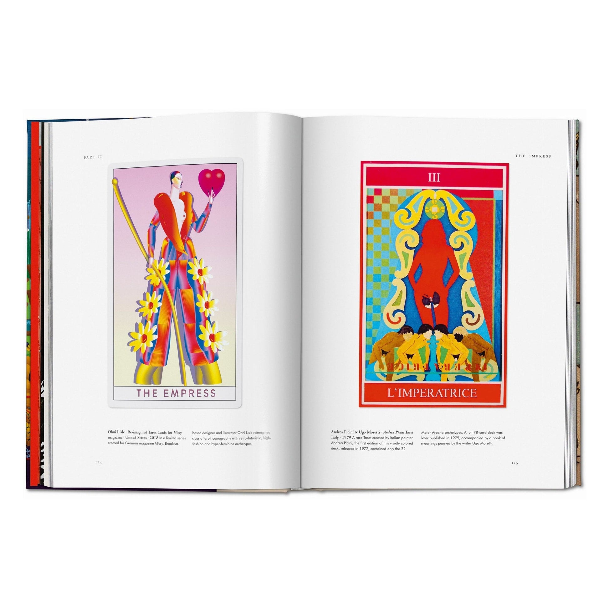 Doppelseite mit Tarotkunst aus verschiedenen Ländern