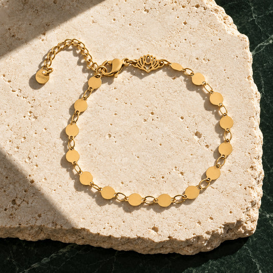 Akitsune Grace Armband Gold aus 316L-Edelstahl, Produktansicht