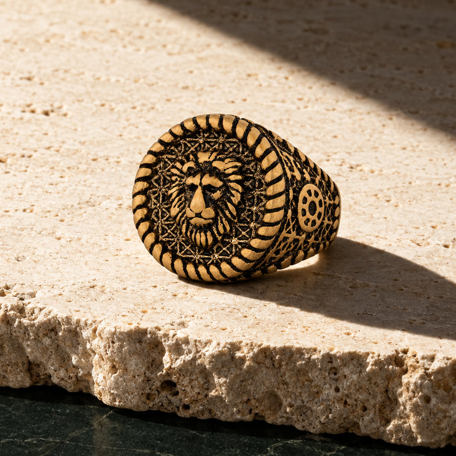 Akitsune Imperator Ring Antikgold mit Löwenkopf