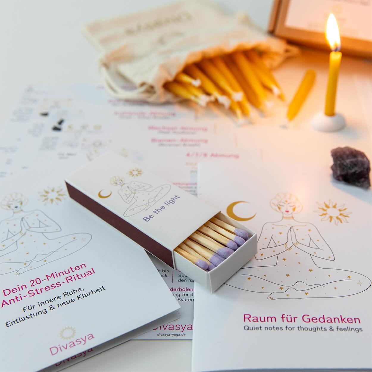 Anti-Stress Geschenkset mit Ritualkerzen, Karten und Amethyst