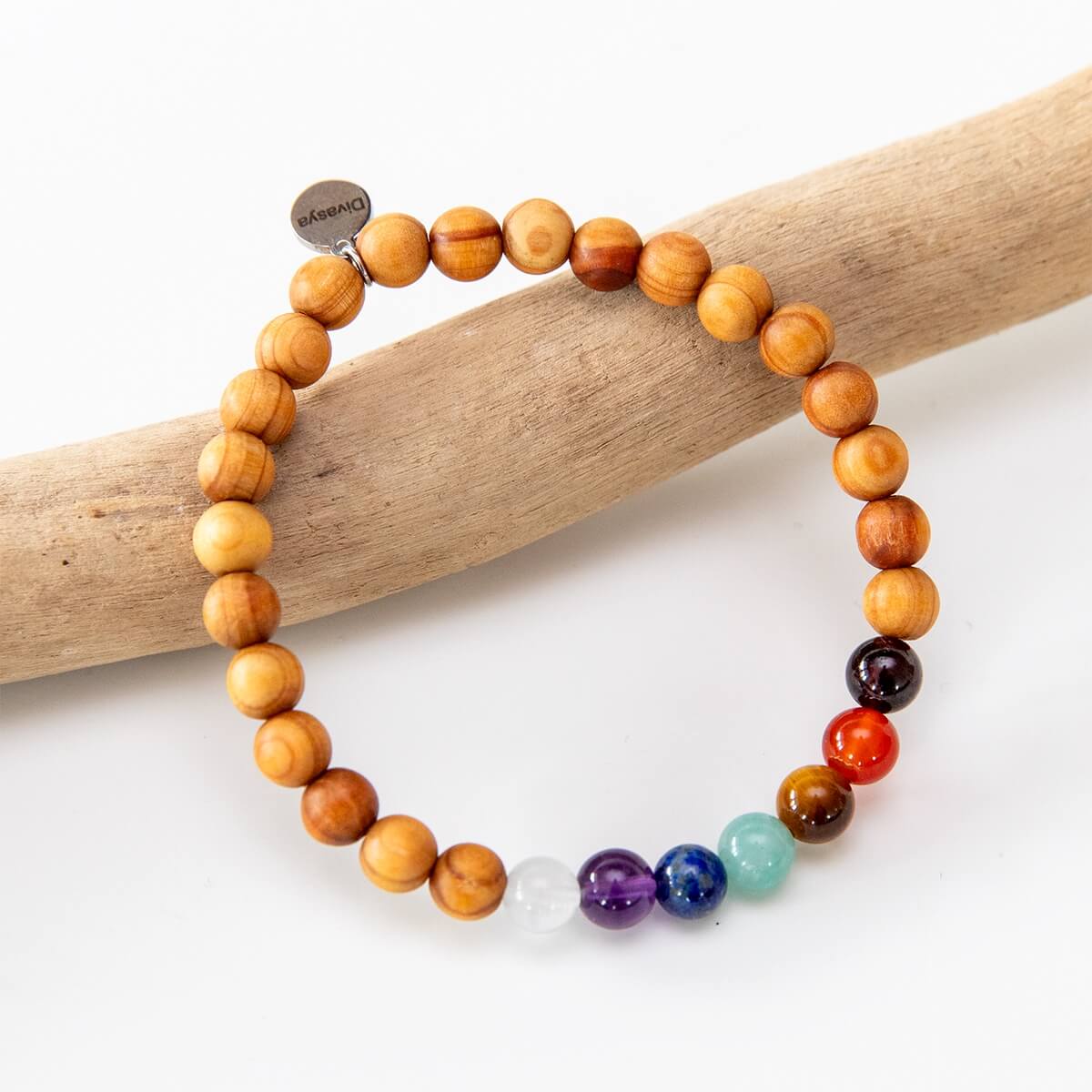 Chakra-Armband aus 7 echten Edelsteinen und Sandelholz von Divasya-Yoga