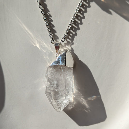 Bergkristall Kette Spitze (75cm) | Energetisch aufgeladen
