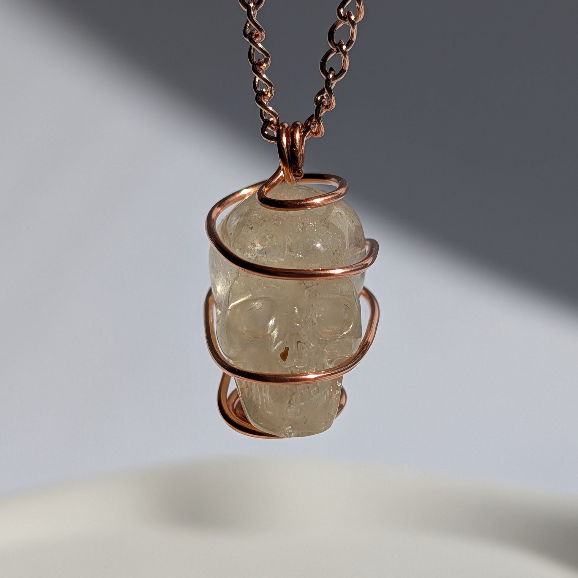 Bergkristall Schädel Halskette | Kupfer | Handarbeit