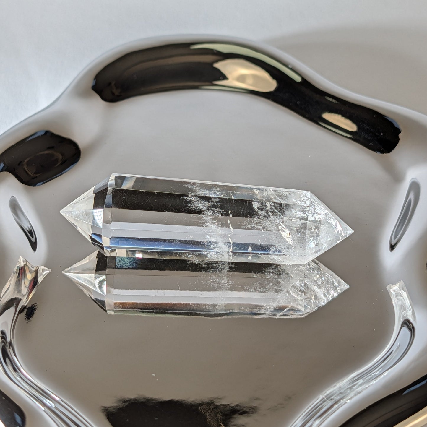 Bergkristall Vogel-Cut (34g) | Das Licht-Skalpell | Energie-Wand