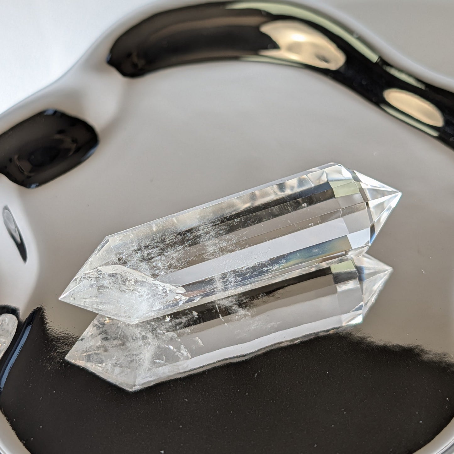 Bergkristall Vogel-Cut (34g) | Das Licht-Skalpell | Energie-Wand