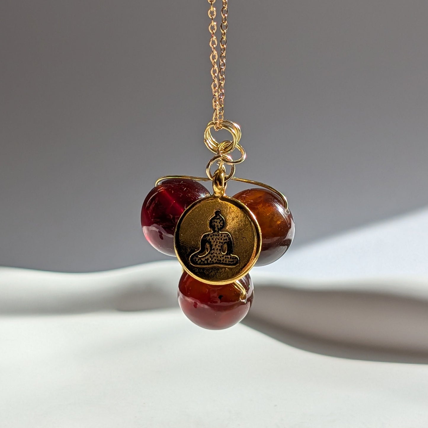 Karibische Bernstein Halskette mit spirituellem Anhänger