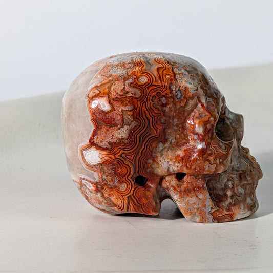 Bunter Kristallschädel Ragna Crazy Lace Achat 41g