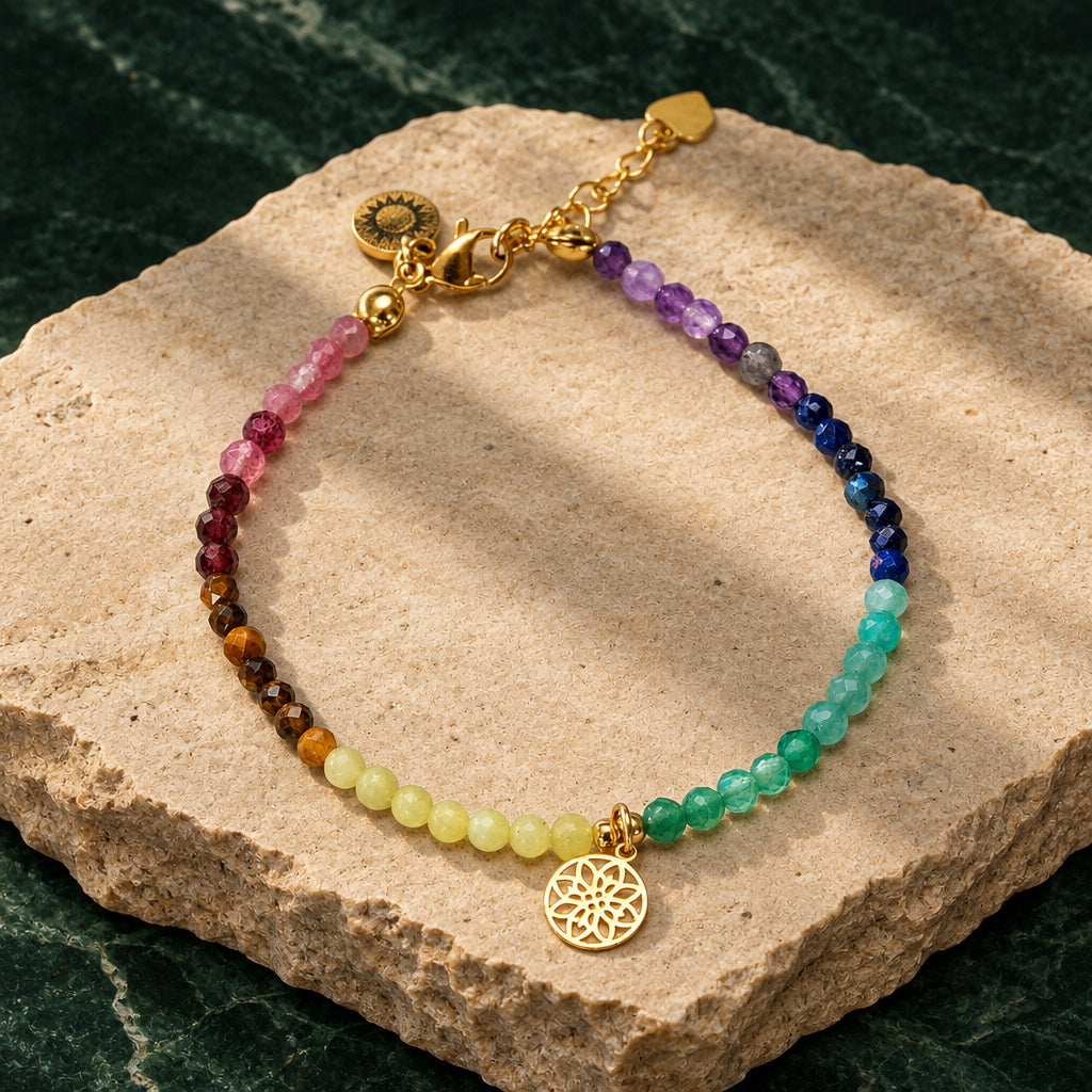 Chakra-Armband mit vergoldetem Lebensblume-Anhänger