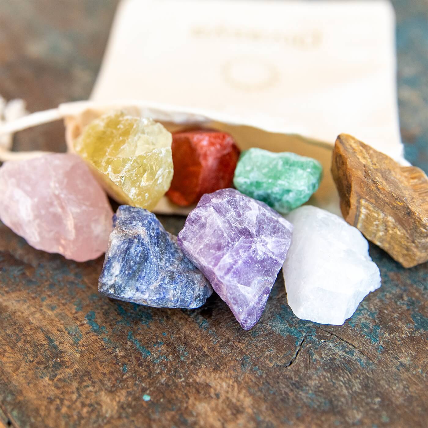 White Quartz als Stein für das Kronenchakra