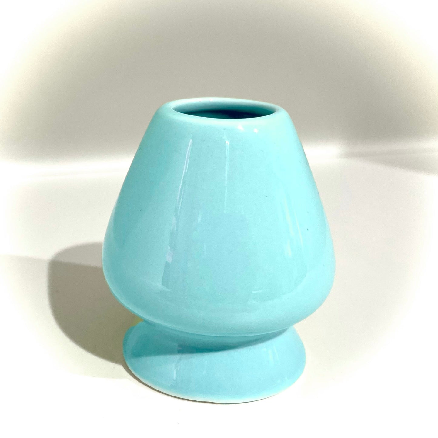 Chasentate Matchabesenhalter in Blau