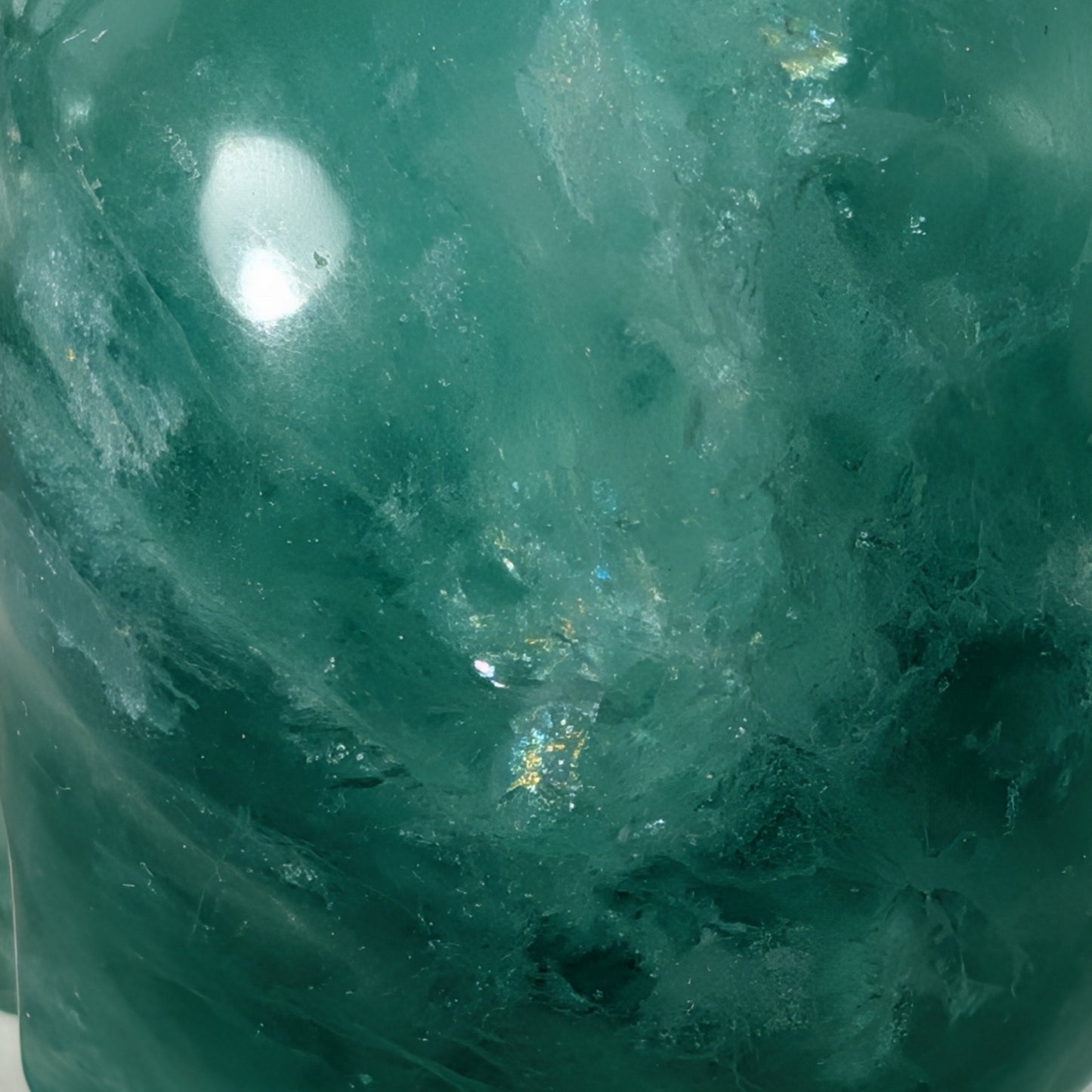 Grüner Kristallschädel Setrius Fluorit 742g transparent