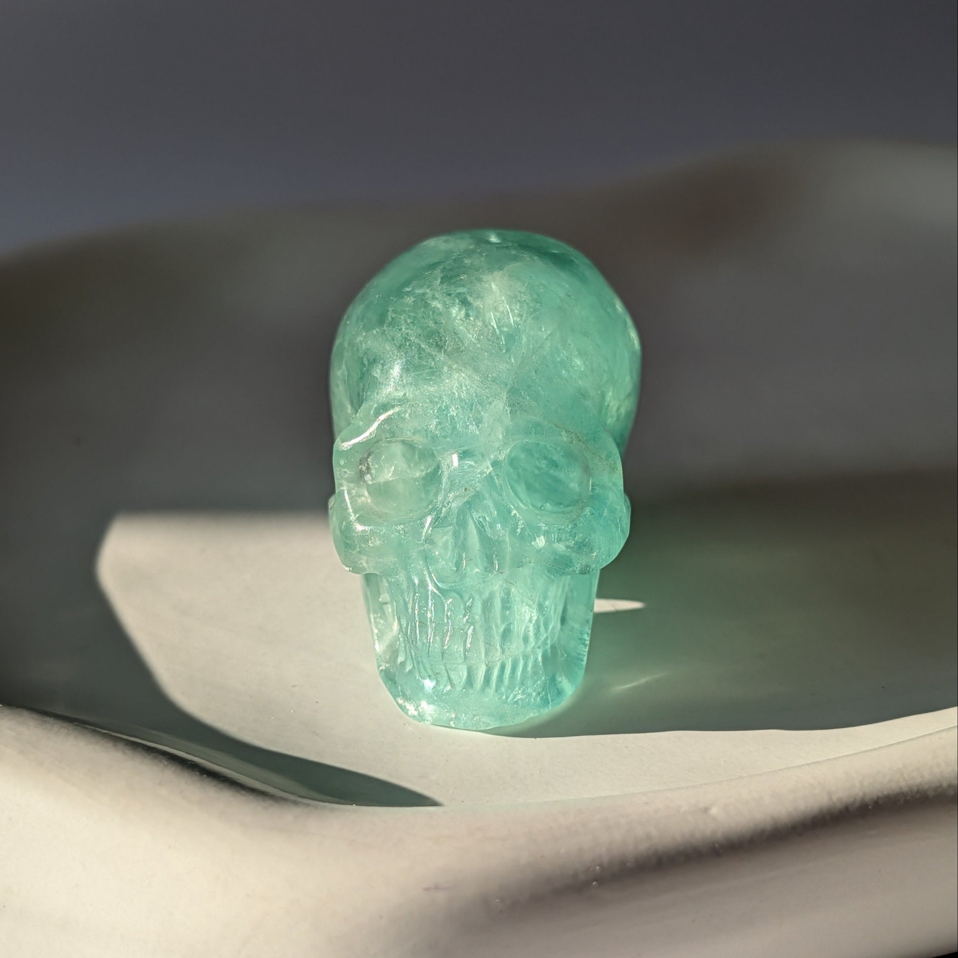 Grüner transparenter Kristallschädel Zul Fluorit 105g