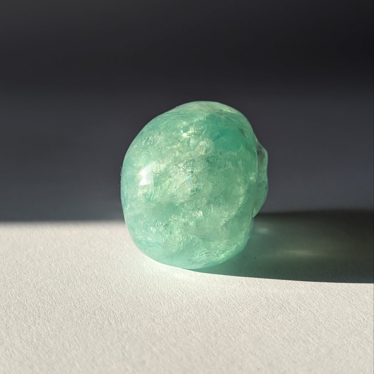 Grüner transparenter Kristallschädel Zul Fluorit 105g