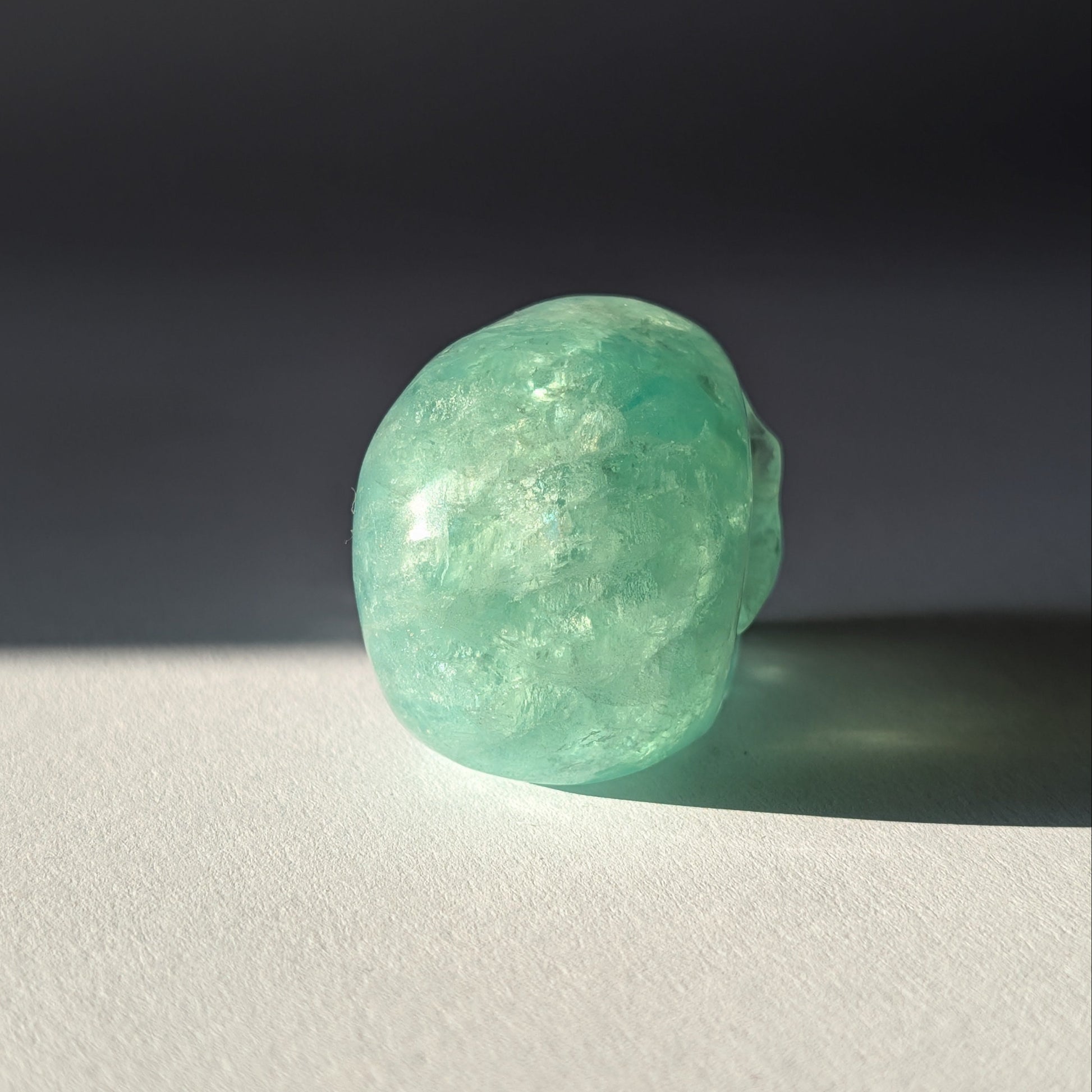 Grüner transparenter Kristallschädel Zul Fluorit 105g