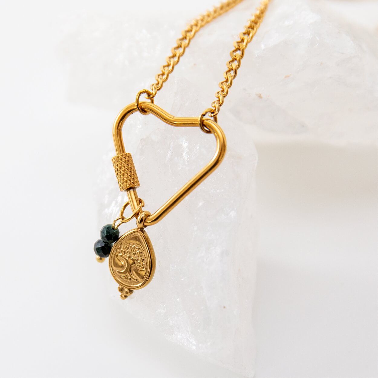 Vergoldete Soul Charms Kette als spirituelle Geschenkidee