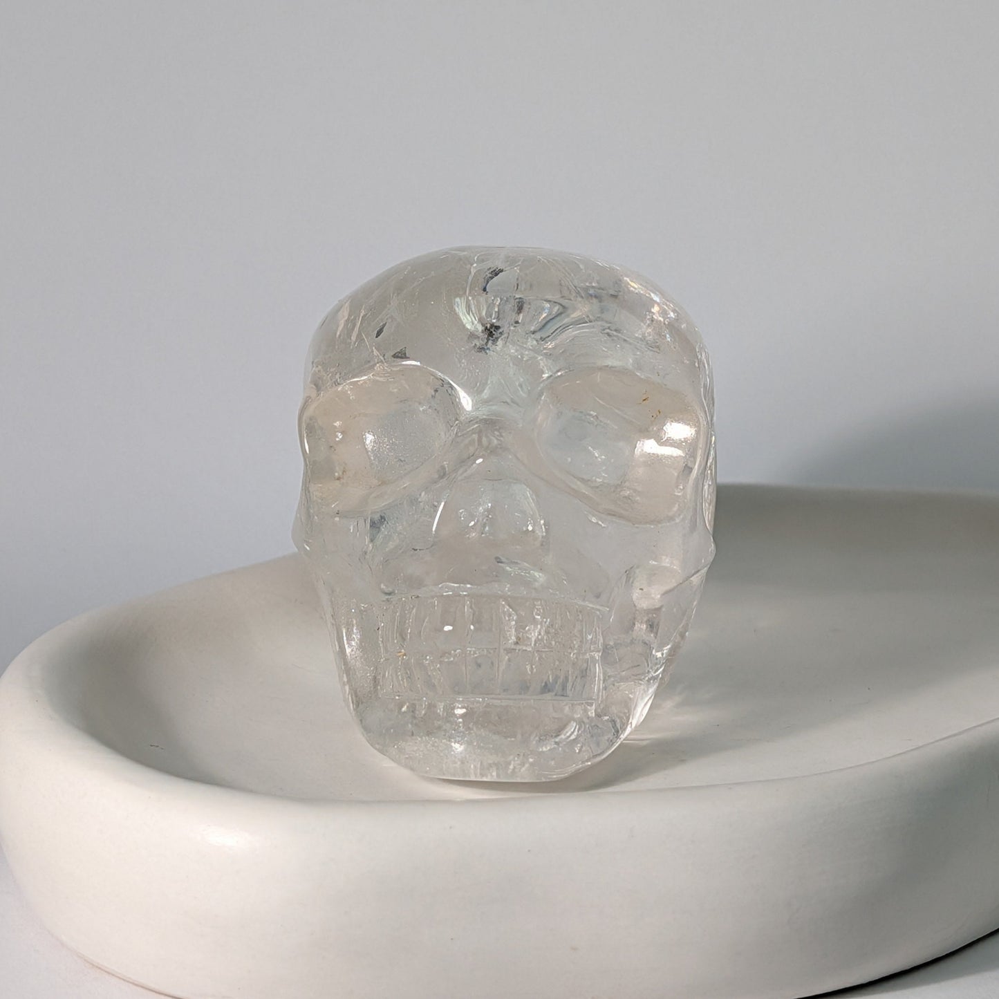 Klarer Kristallschädel Lina Bergkristall 566g