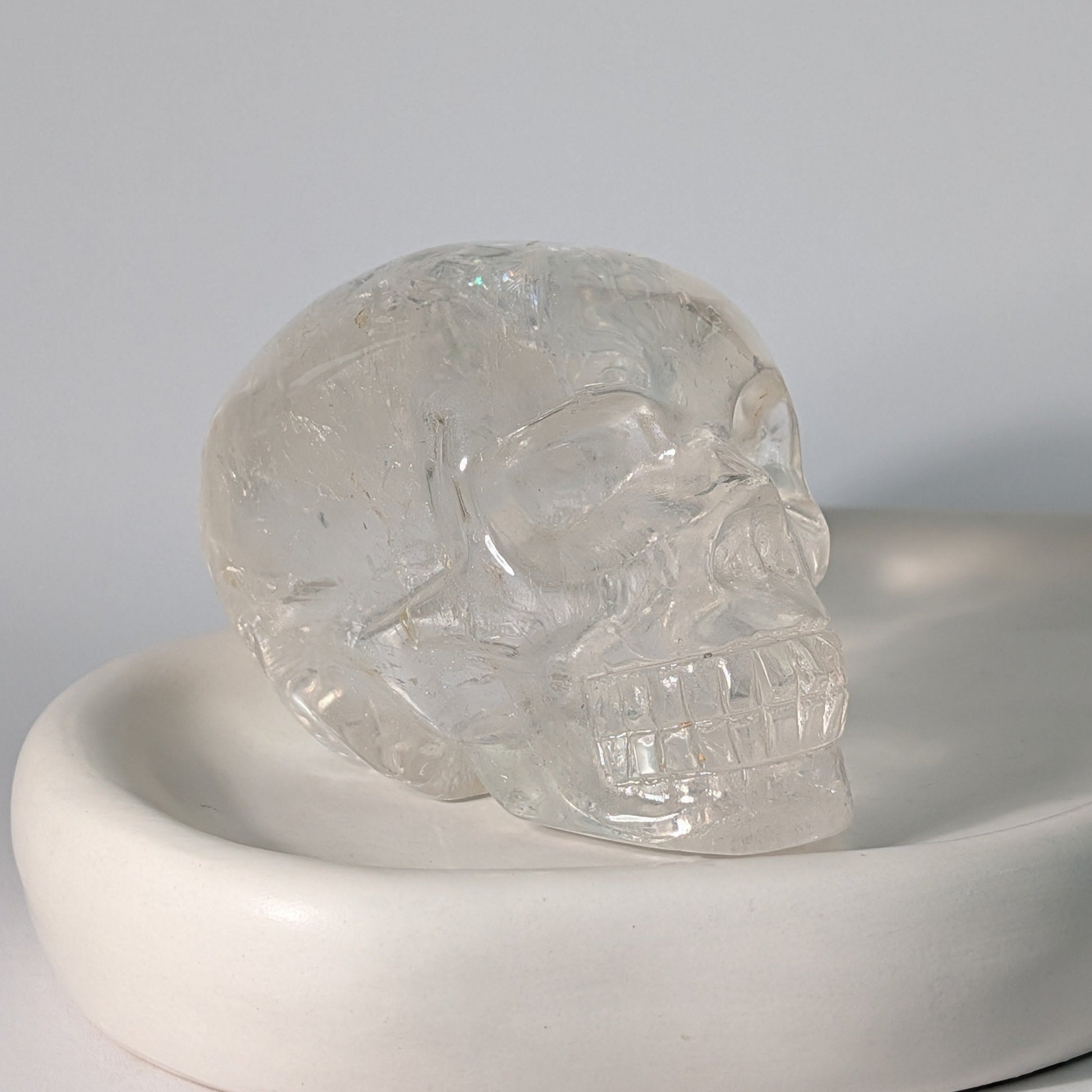 Klarer Kristallschädel Lina Bergkristall 566g