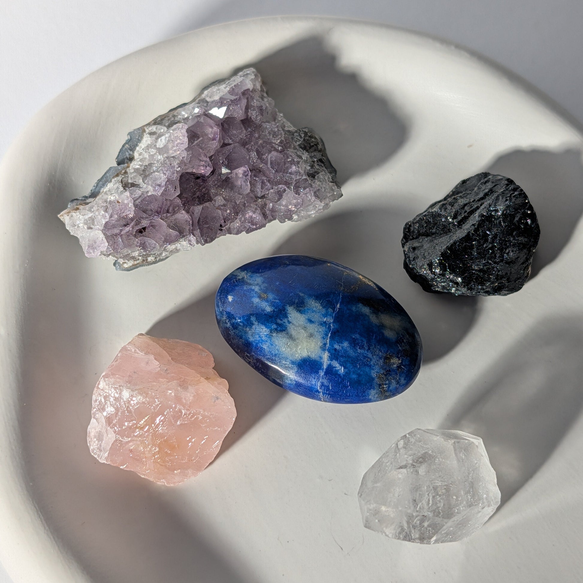 Kristall-Kit Back to Balance Routine Amethyst Turmalin Rosenquarz Bergkristall Lapis Lazuli