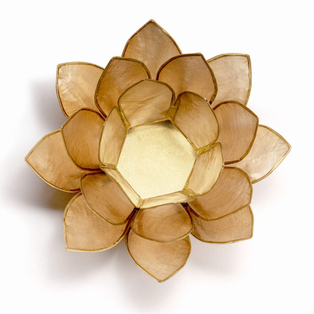 Lotus Teelichthalter Capiz in Gold, weitere Ansicht
