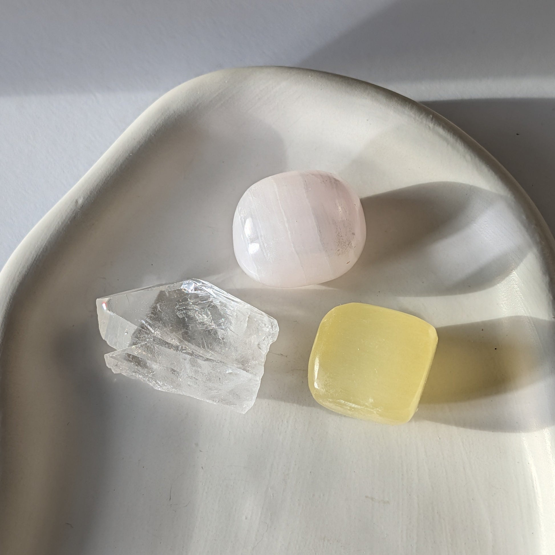 Loslassen Neubeginn Kristallset Mangano Calcit Gelber Calcit Bergkristall Temple of Desire