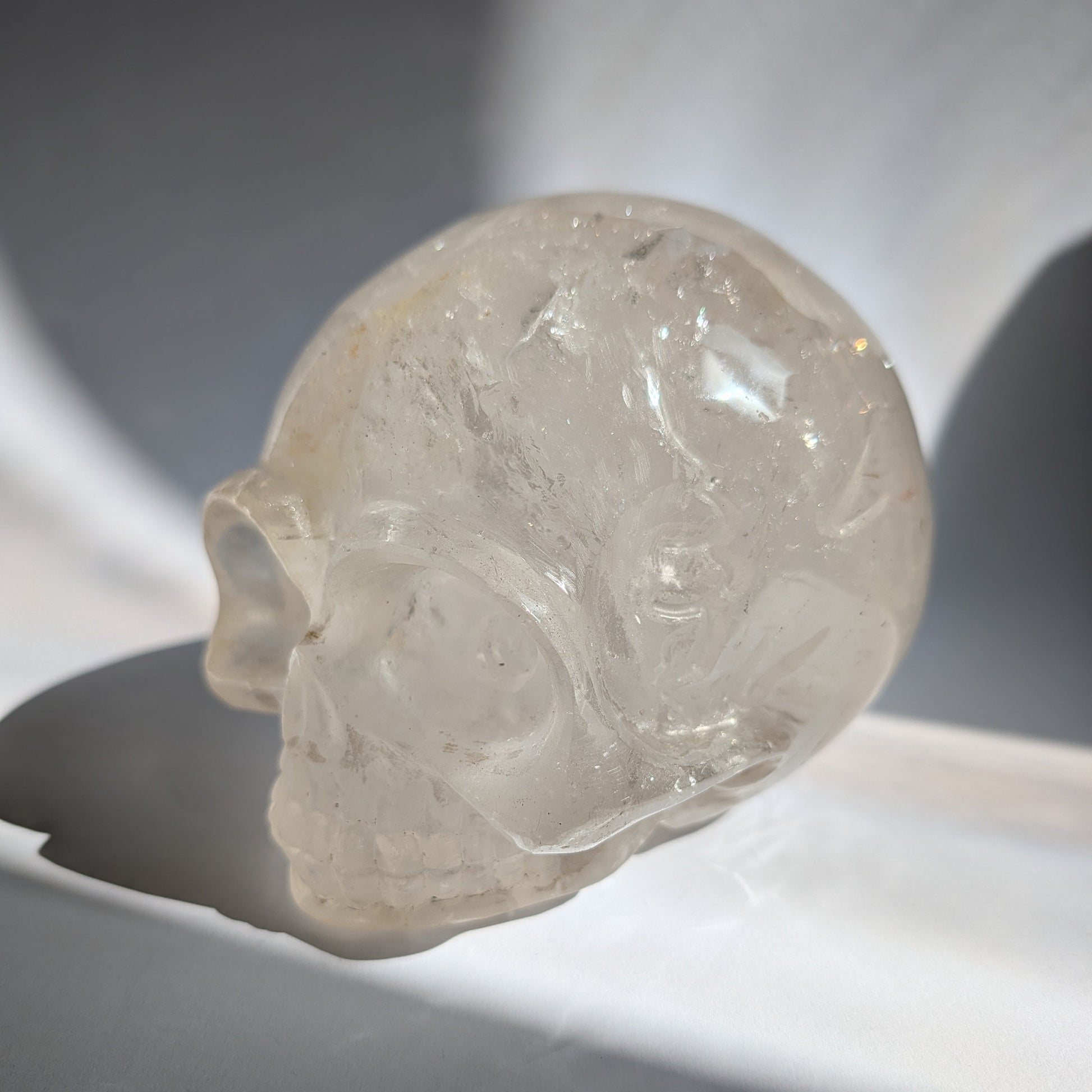 Massiver Kristallschädel Cosmic Child in langgezogener Starbeing-Form aus Himalaya-Bergkristall, 3,74kg für spirituelle Arbeit - Temple of Desire