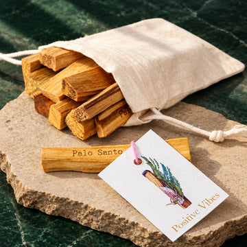 Palo Santo Holz aus Peru | 10 Sticks mit Säckchen & Räucheranleitung