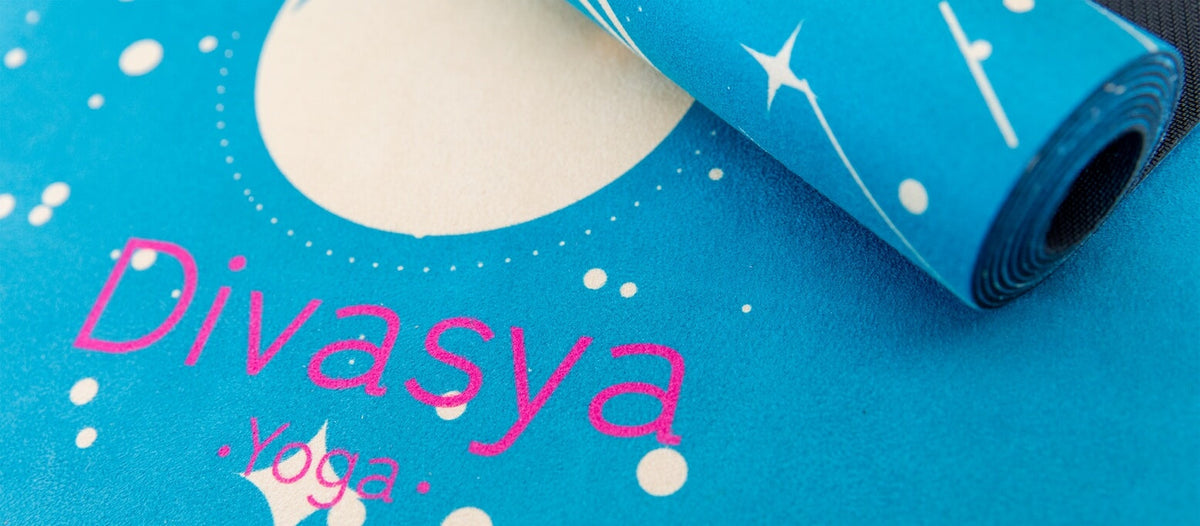 Reise-Yogamatte faltbar | 1,5 mm, Naturkautschuk & recycelte Mikrofaser, 3 Designs