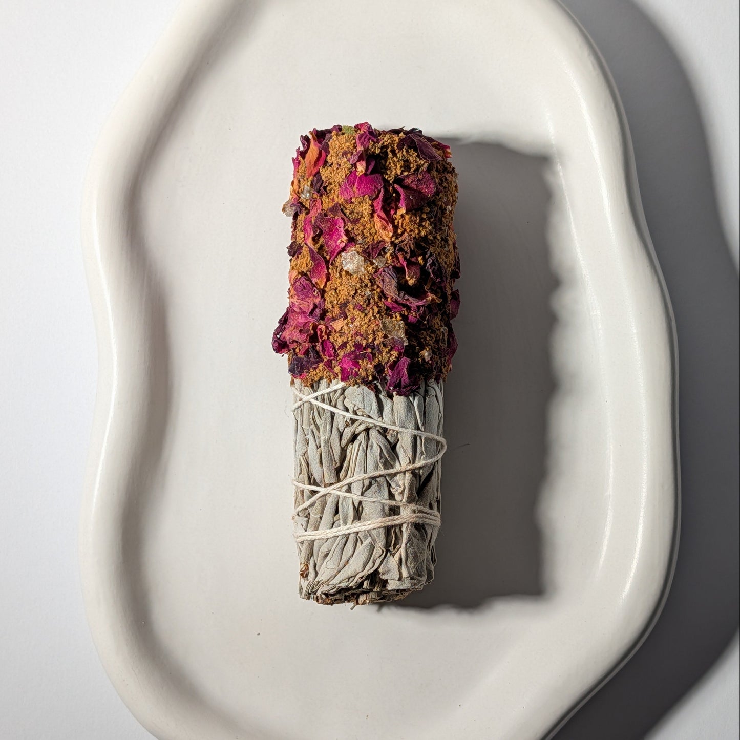 Salbeibündel Kakao Zeremonie Herzöffnung Rose Zimt Copal Räuchern