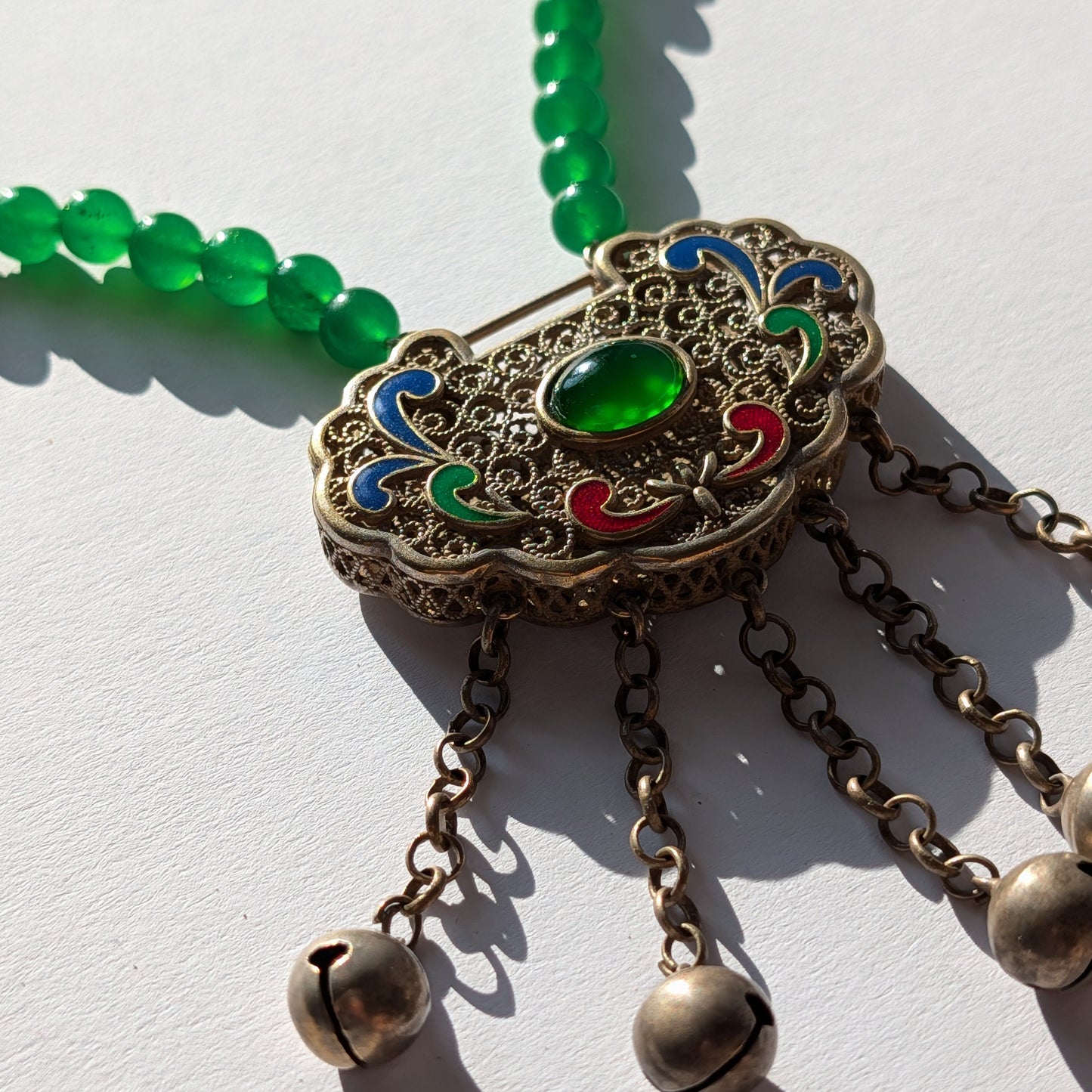 Smaragd Halskette Ruyi Schloss Anhänger Qing Dynastie Klangschloss Glöckchen Temple of Desire