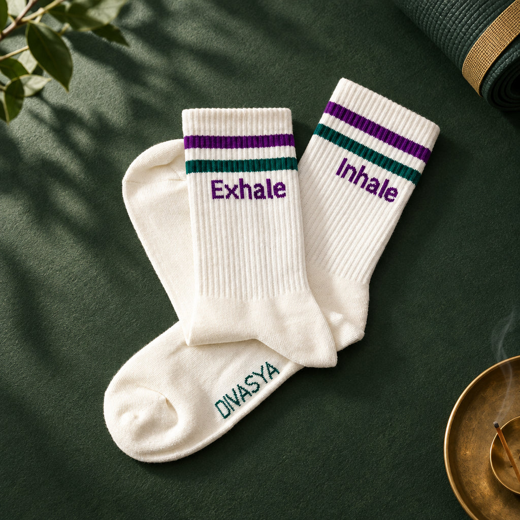 Yoga-Socken Inhale Exhale Purple von Divasya-Yoga, Produktbild 1